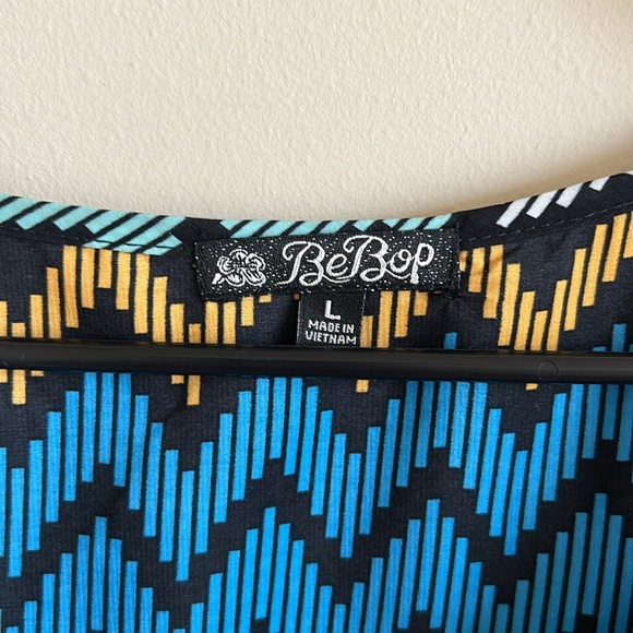 Bebop Women’s Multi-Colored Chevron Geometric Dress Size Large - Picture 2 of 6